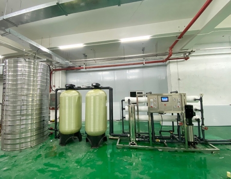 海南制冰廠6噸/小時(shí)滲透純凈水設(shè)備